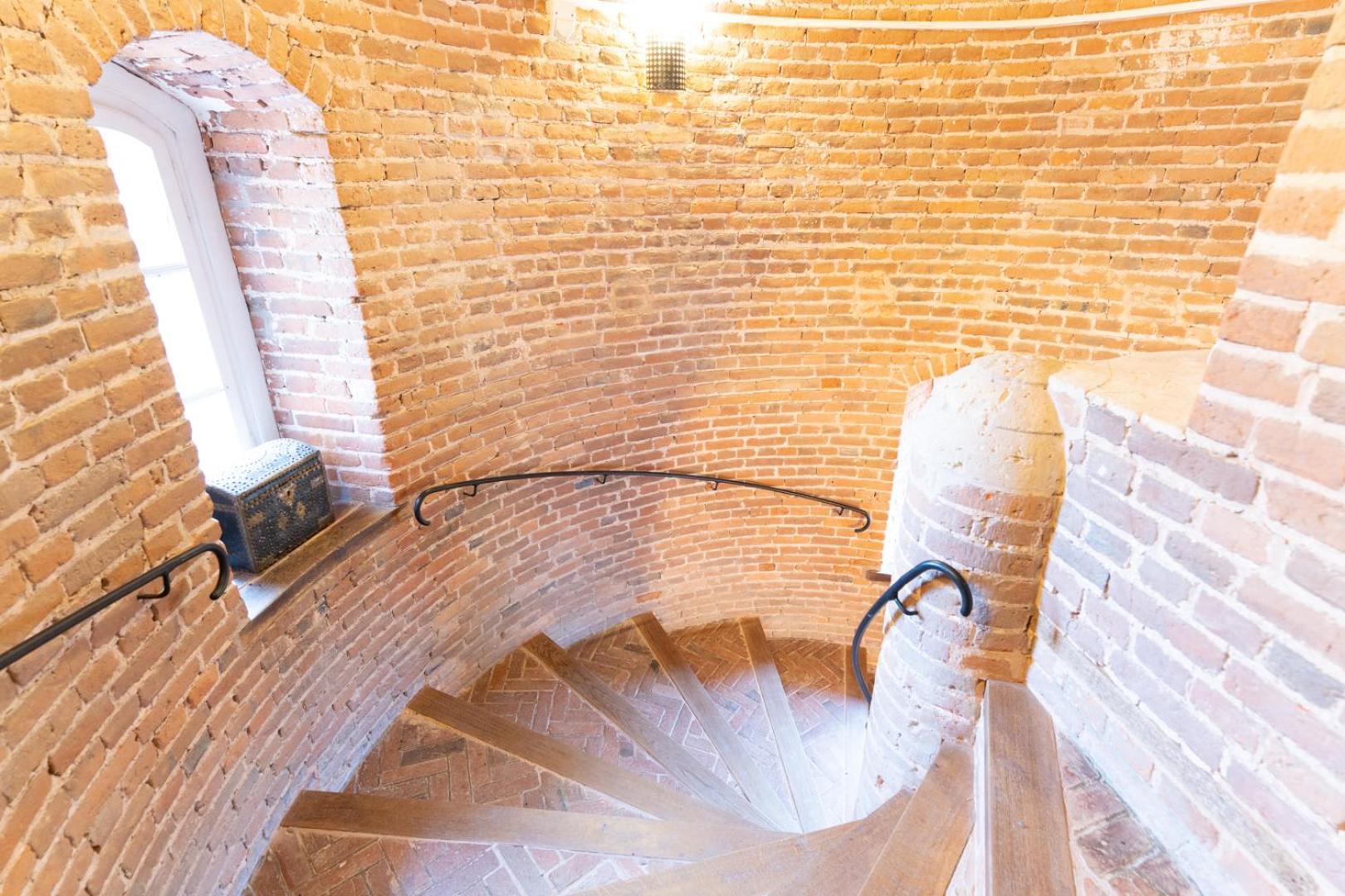 Chateau De Tilly Hotel