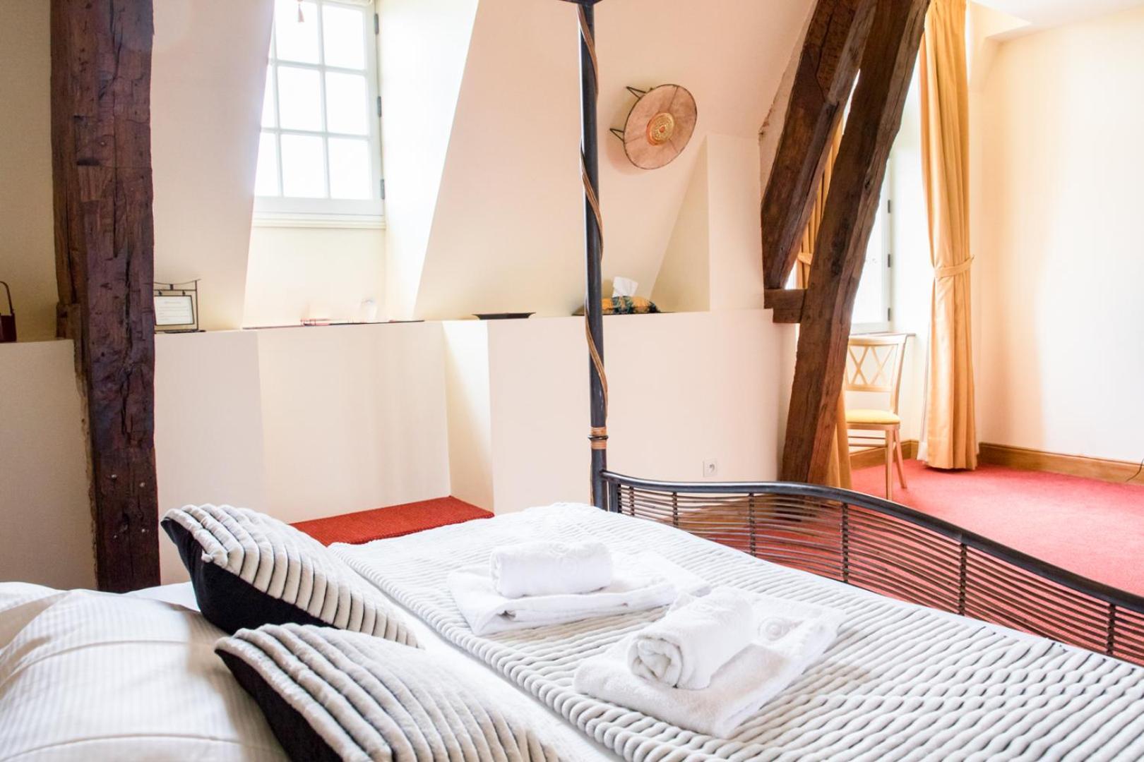 Chateau De Tilly Hotel