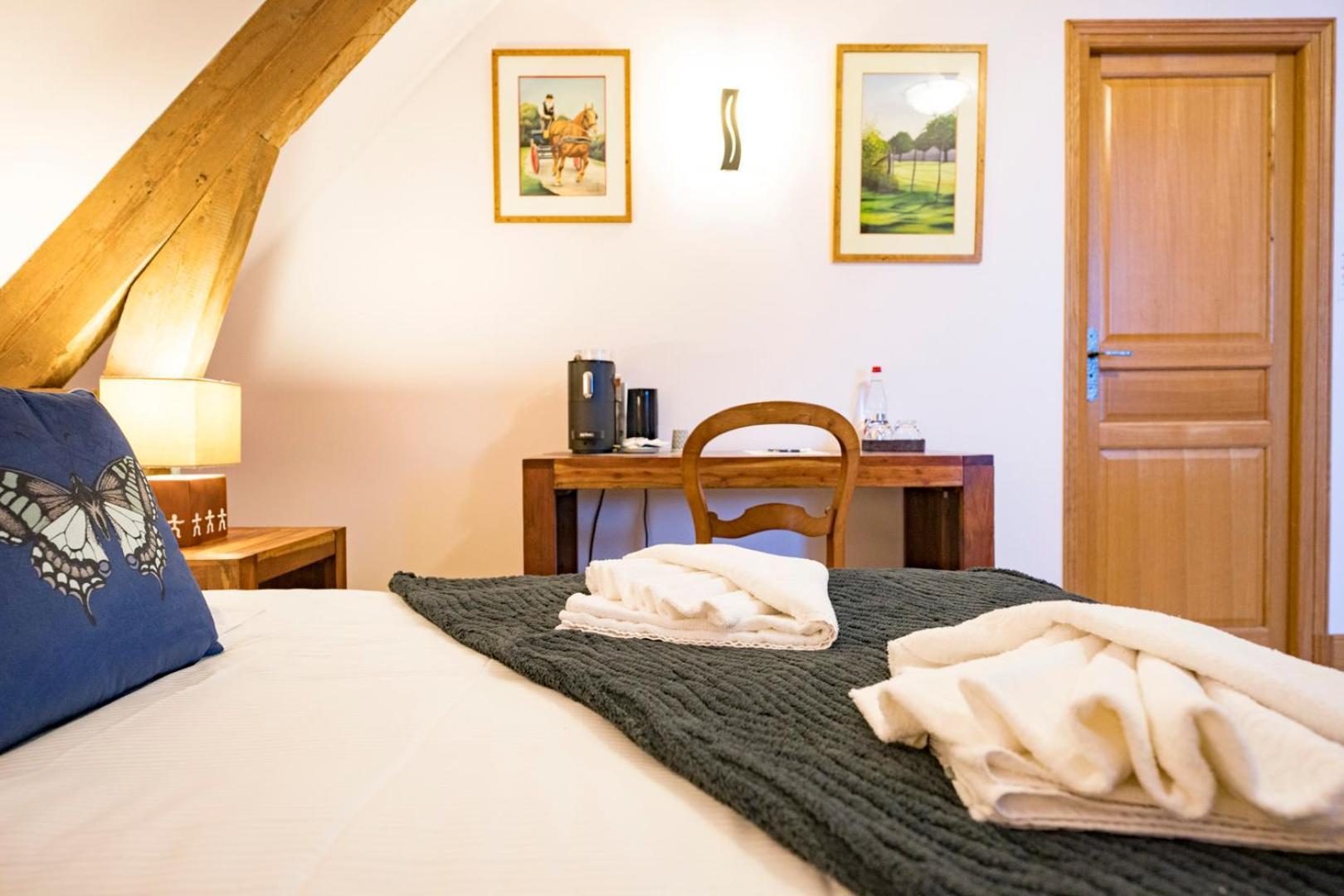 Hotel Chateau De Tilly