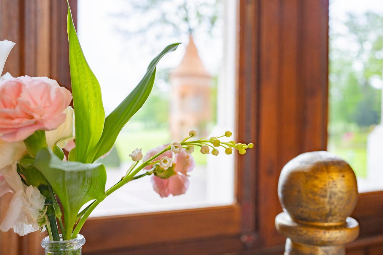 Hotel Chateau De Tilly 4*