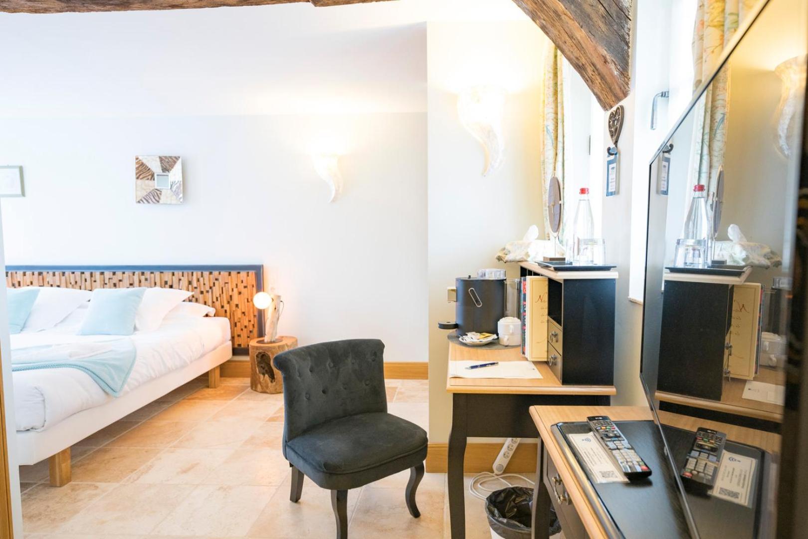 Hotel Chateau De Tilly