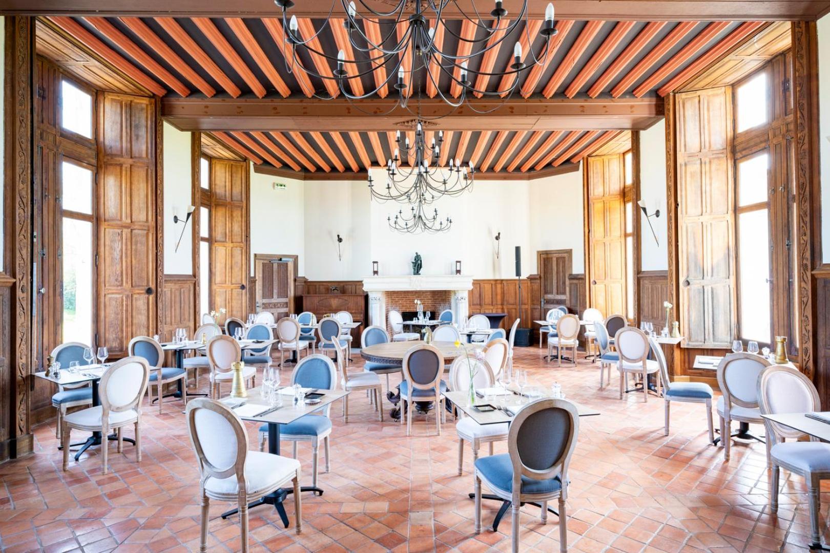 Chateau De Tilly Hotel 4*
